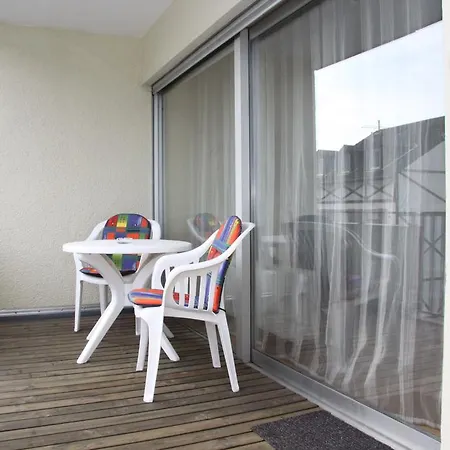 Bonnita - Naehe Un-campus U. Wccb